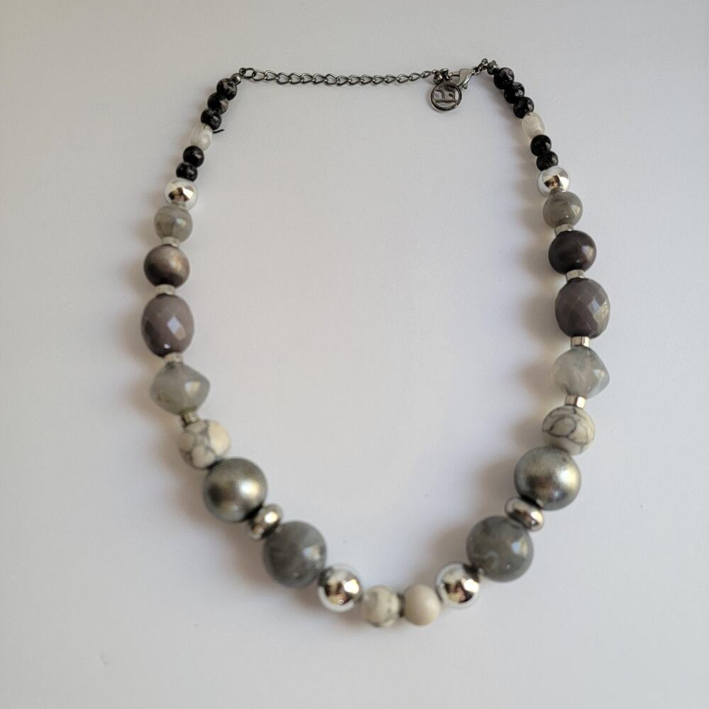 Silver Tone Gray Beaded Necklace Chunky Glass Statement Lobster Clasp Jewelry